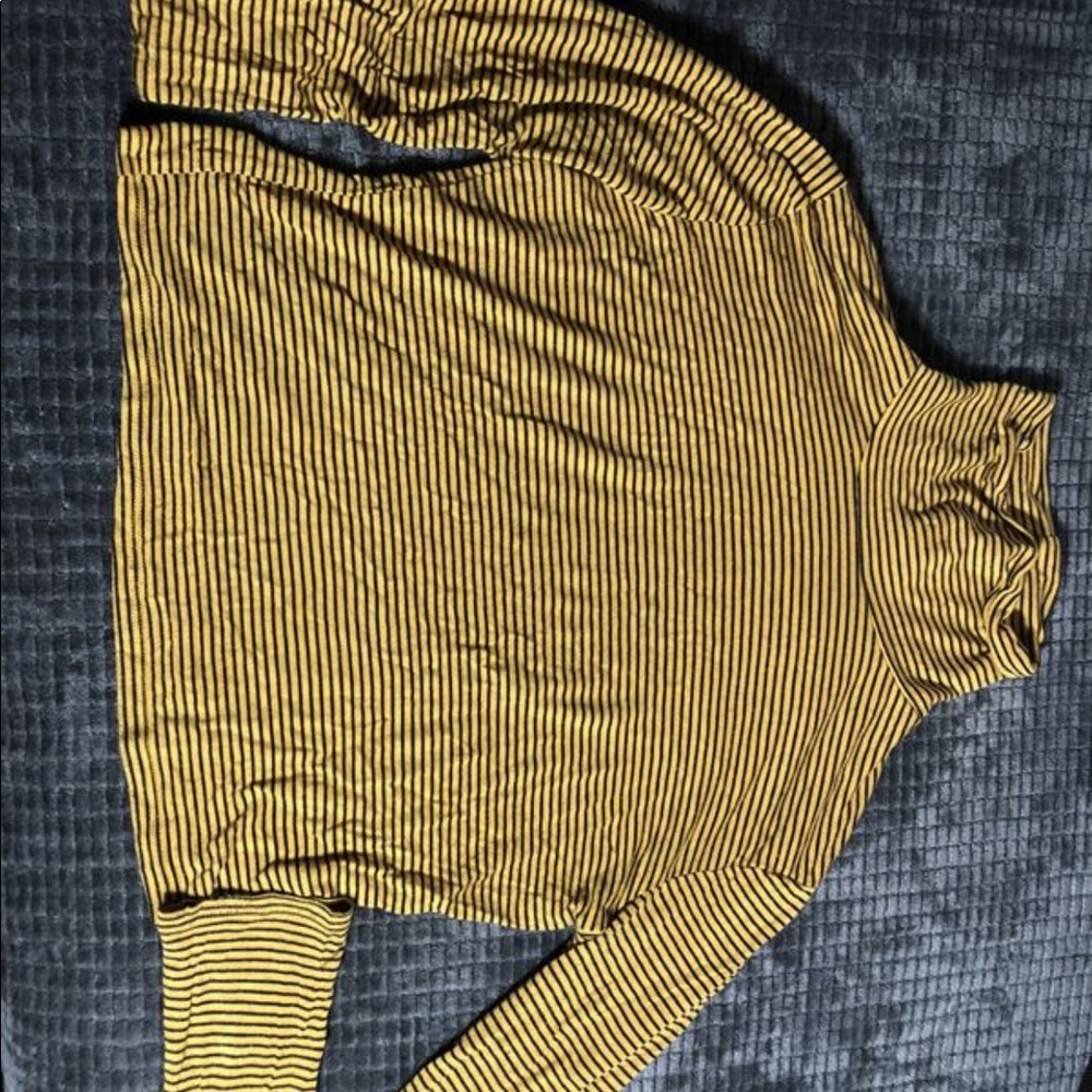 Turtle neck crop top
